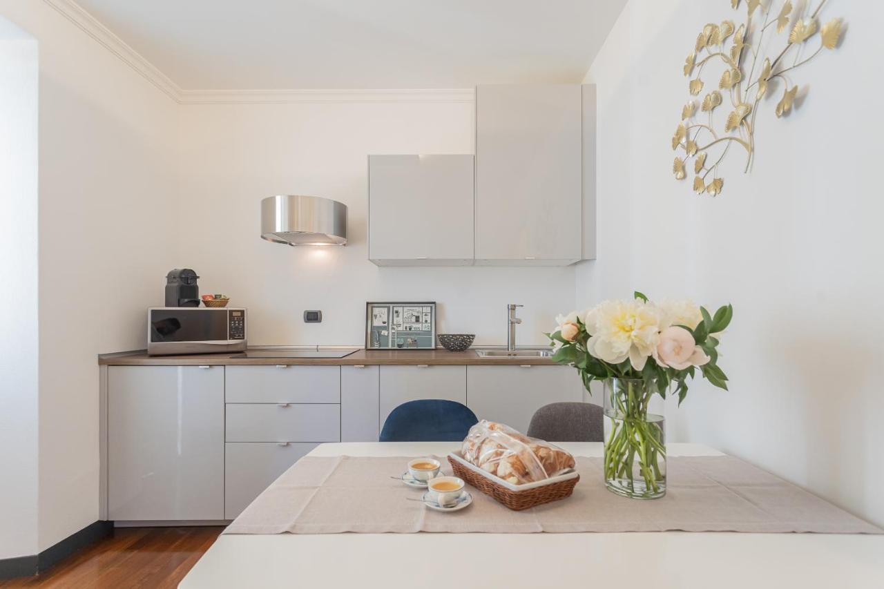Lake Holiday Como By Rent All Côme Esterno foto