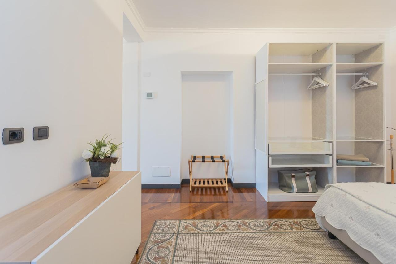 Lake Holiday Como By Rent All Côme Esterno foto