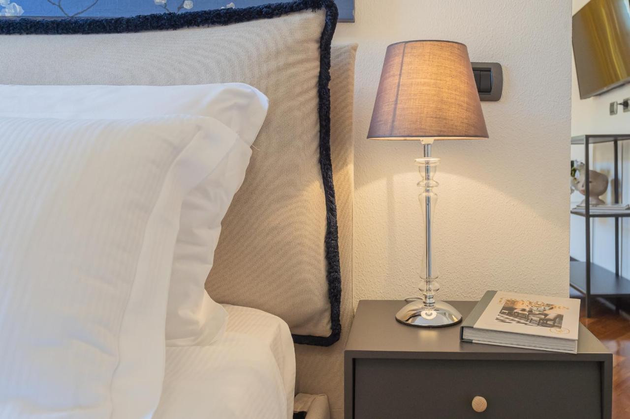 Lake Holiday Como By Rent All Côme Esterno foto