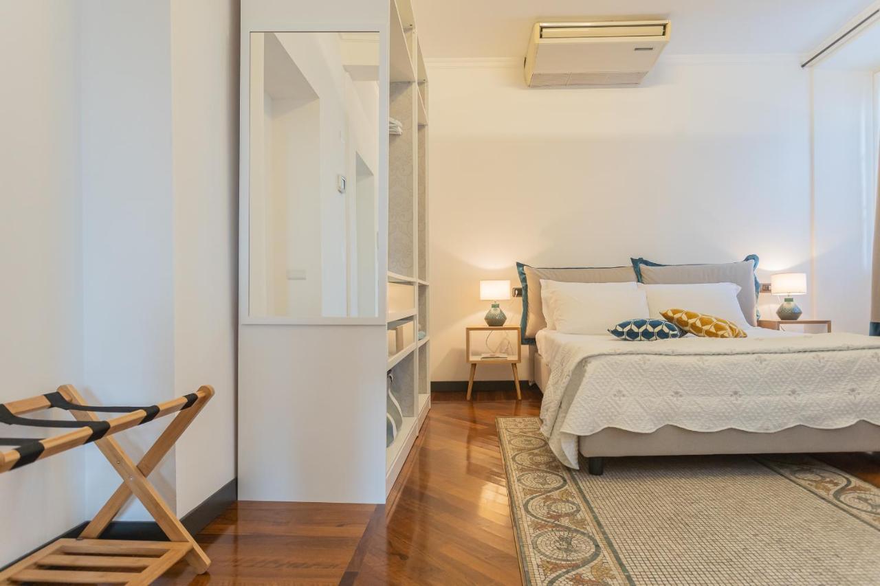 Lake Holiday Como By Rent All Côme Esterno foto